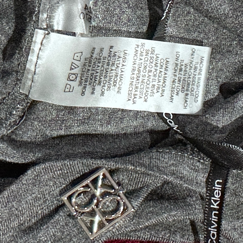 Calvin Klein Long Sleeve Gray Fitted Tee Shirt - Picture 7 of 7